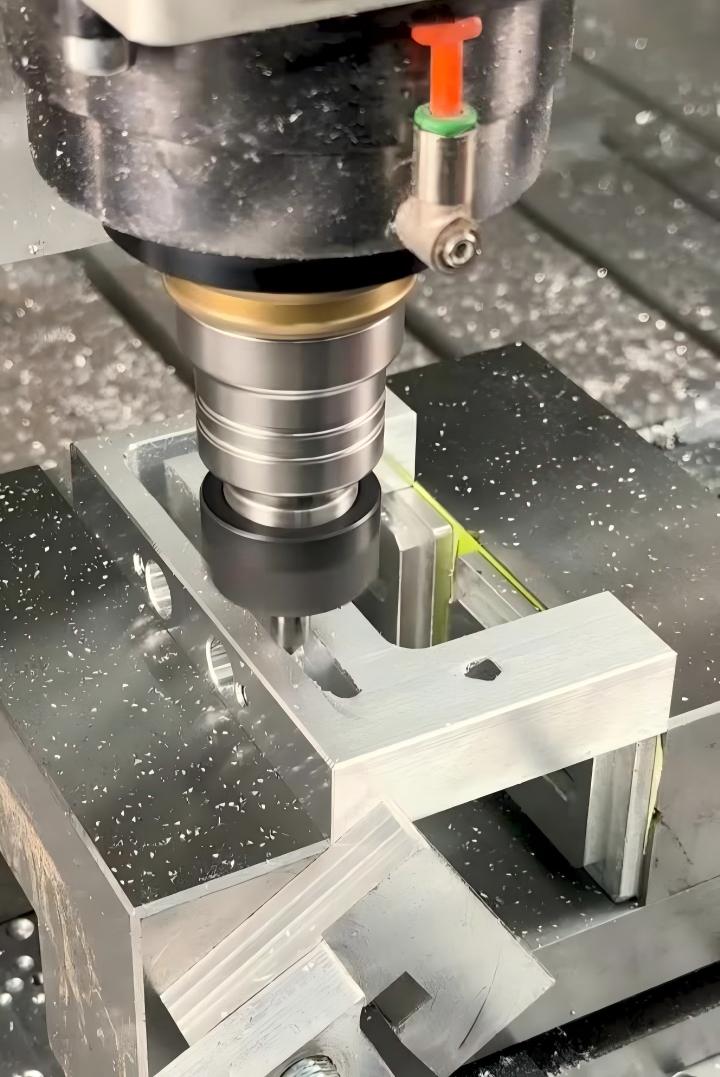 CNC Robot Spare Parts: Tiered Precision Machining for Global Mid-Range Automation