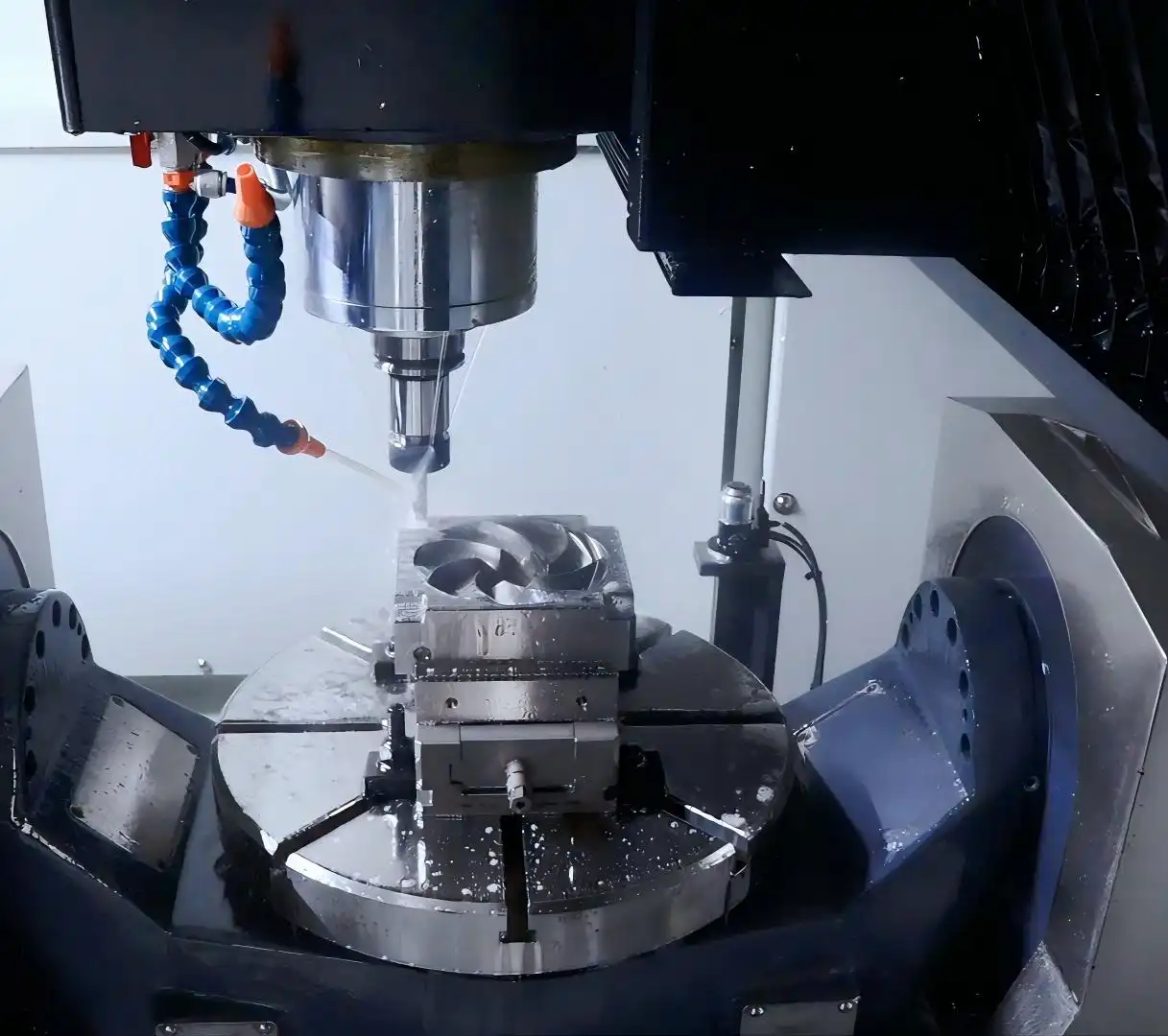 Frezim dhe tornim CNC me kosto efektive për të zvogëluar mbeturinat e materialeve dhe konsumimin e mjeteve