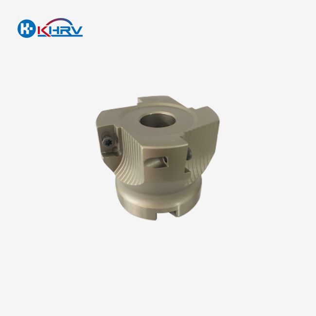 CNC струговане на метални части